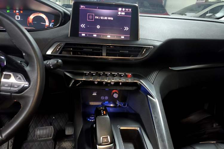 Used Peugeot 4008 2017 350THP Elite Edition Audio And AC Panel