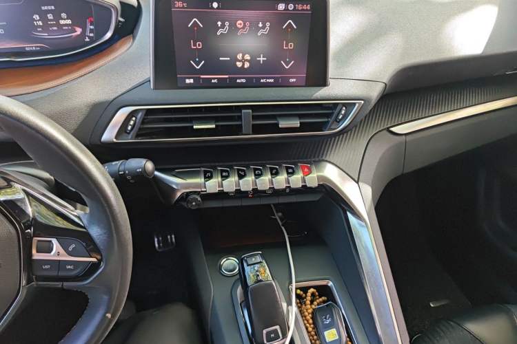 Used Peugeot 4008 2017 350THP Elite Edition Audio And AC Panel