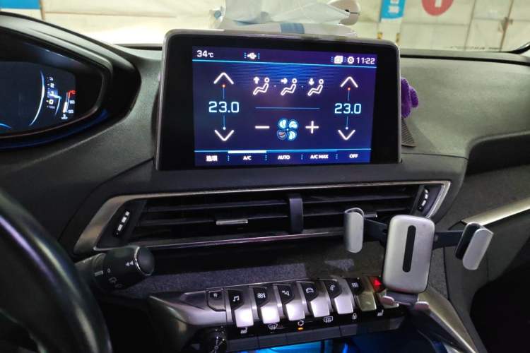 Used Peugeot 4008 2017 350THP Luxury Edition Audio And AC Panel