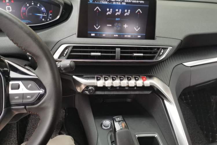 Used Peugeot 4008 2017 350THP Elite Edition Audio And AC Panel