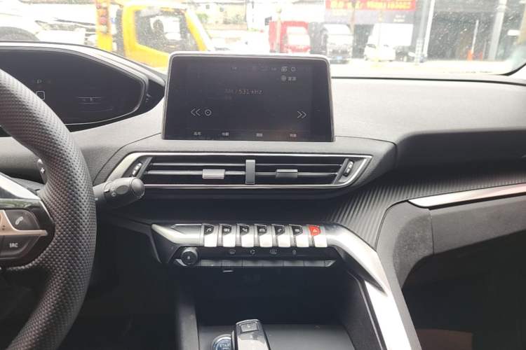 Used Peugeot 4008 2017 350THP Elite Edition Audio And AC Panel