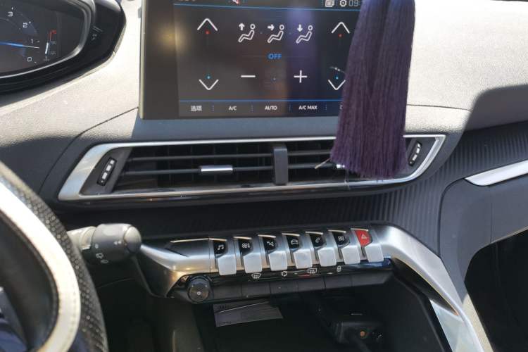 Used Peugeot 4008 2017 350THP Elite Edition Audio And AC Panel