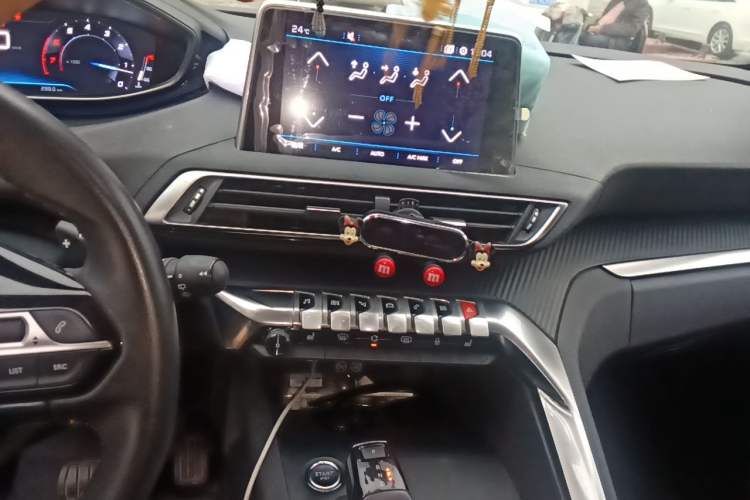Used Peugeot 4008 2017 350THP Luxury Edition Audio And AC Panel
