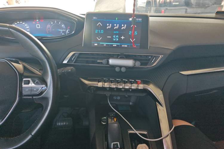 Used Peugeot 4008 2017 350THP Elite Edition Audio And AC Panel