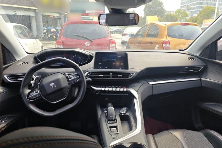 Used Peugeot 4008 2017 350THP Elite Edition Center Console