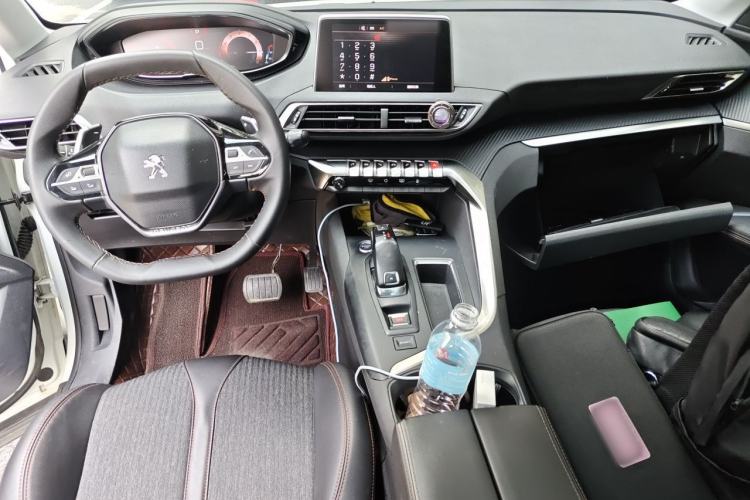 Used Peugeot 4008 2017 350THP Elite Edition Center Console