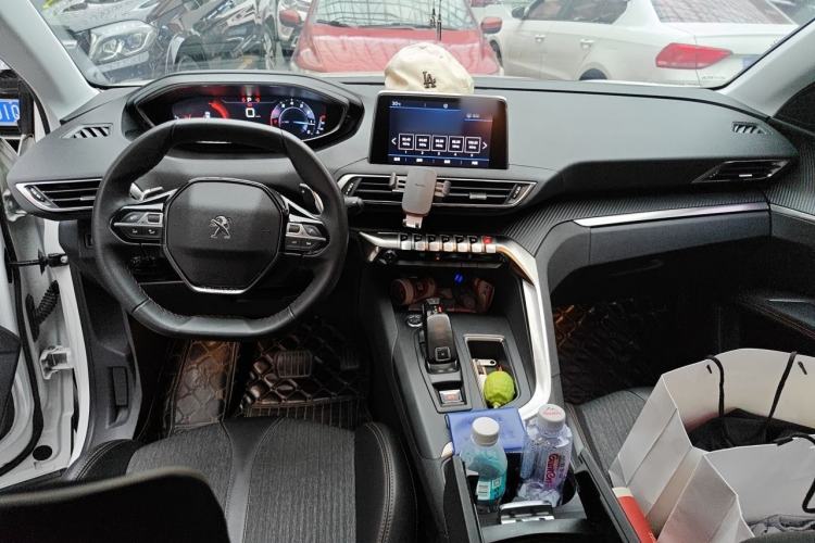 Used Peugeot 4008 2017 350THP Elite Edition Center Console