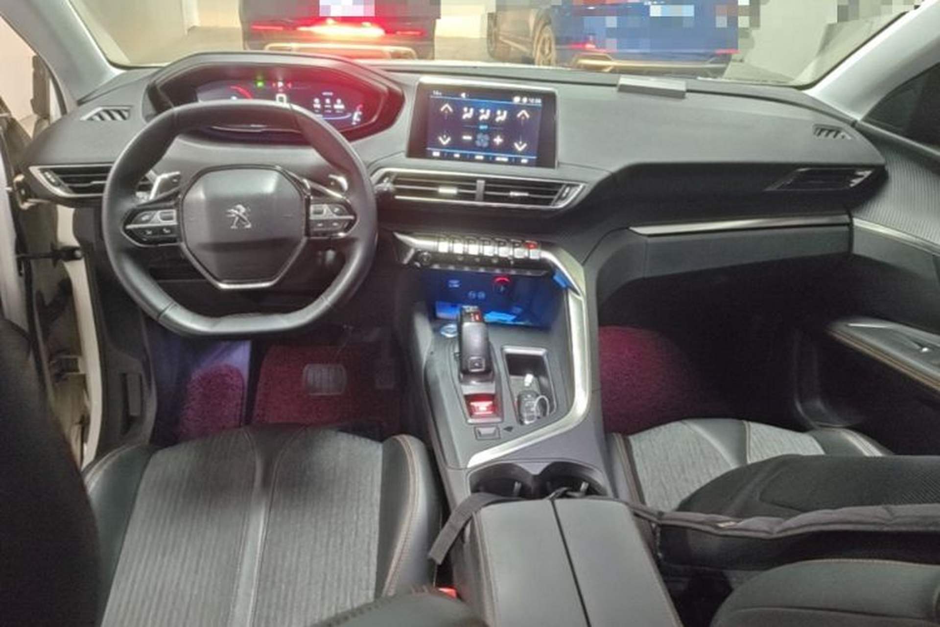 Used Peugeot 4008 2017 350THP Elite Edition Center Console