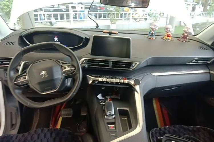 Used Peugeot 4008 2017 350THP Elite Edition Center Console