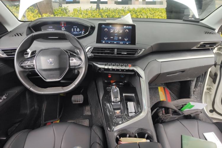 Used Peugeot 4008 2017 350THP Elite Edition Center Console