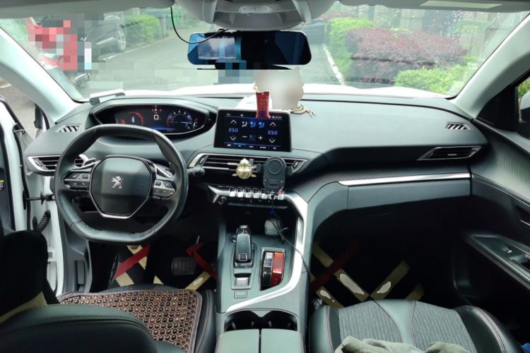 Used Peugeot 4008 2017 380THP Elite Edition Center Console