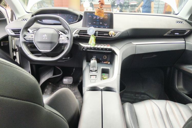 Used Peugeot 4008 2017 350THP Elite Edition Center Console
