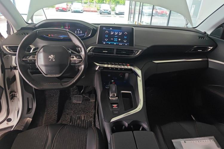 Used Peugeot 4008 2017 350THP Elite Edition Center Console