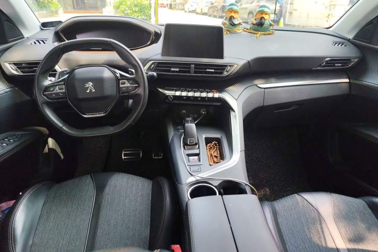 Used Peugeot 4008 2017 350THP Elite Edition Center Console