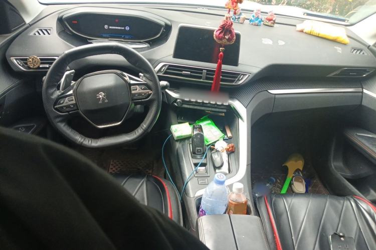 Used Peugeot 4008 2017 350THP Elite Edition Center Console