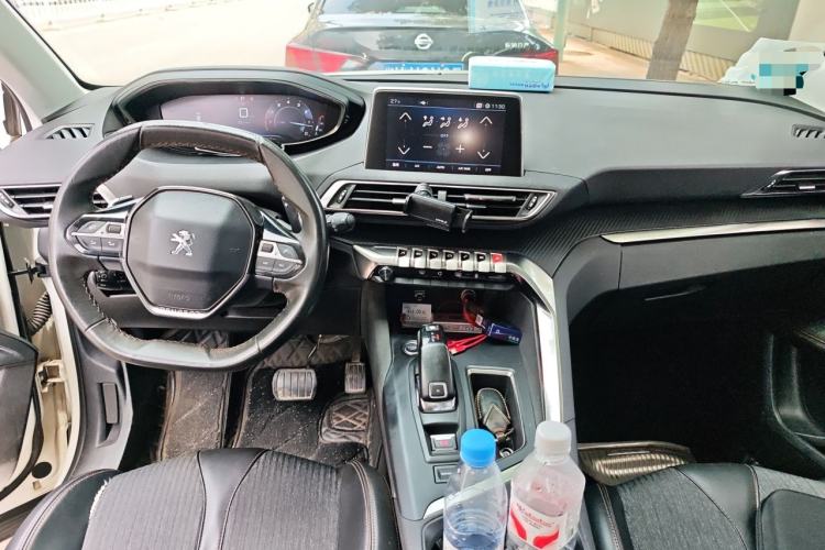Used Peugeot 4008 2017 350THP Elite Edition Center Console