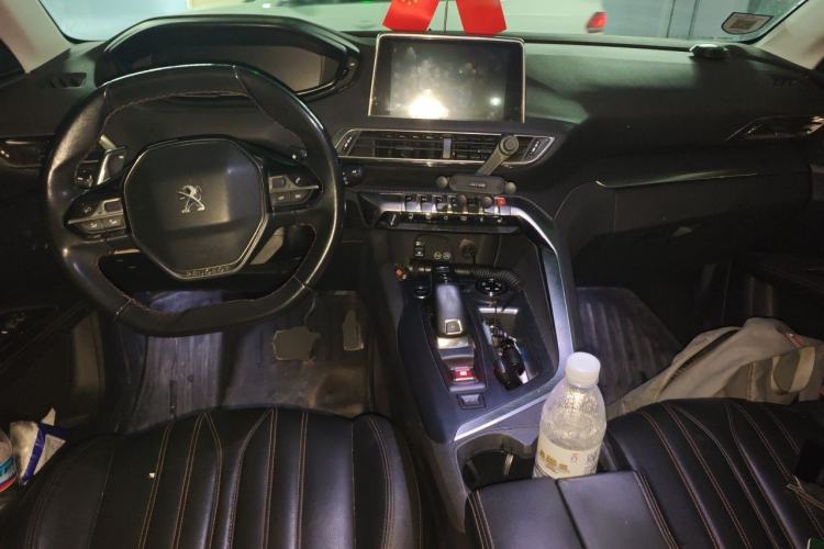 Used Peugeot 4008 2017 350THP Elite Edition Center Console