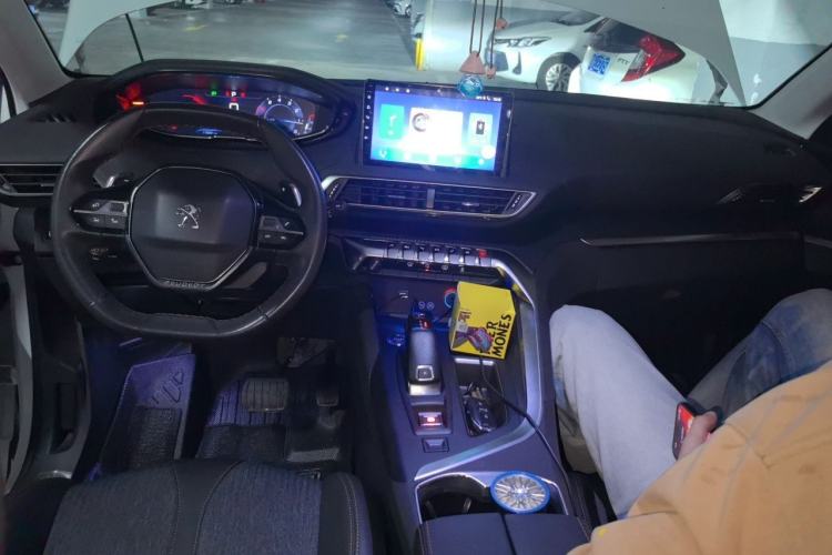 Used Peugeot 4008 2017 350THP Elite Edition Center Console