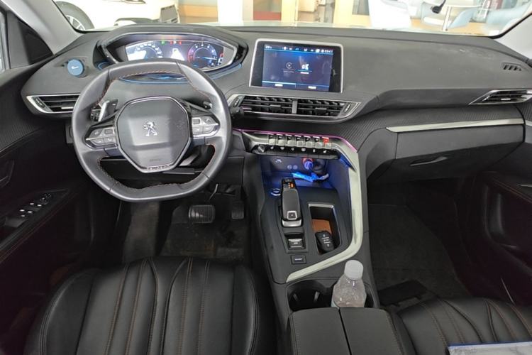 Used Peugeot 4008 2017 350THP Elite Edition Center Console