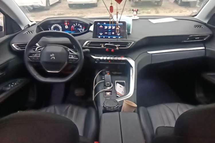 Used Peugeot 4008 2017 350THP Luxury Edition Center Console