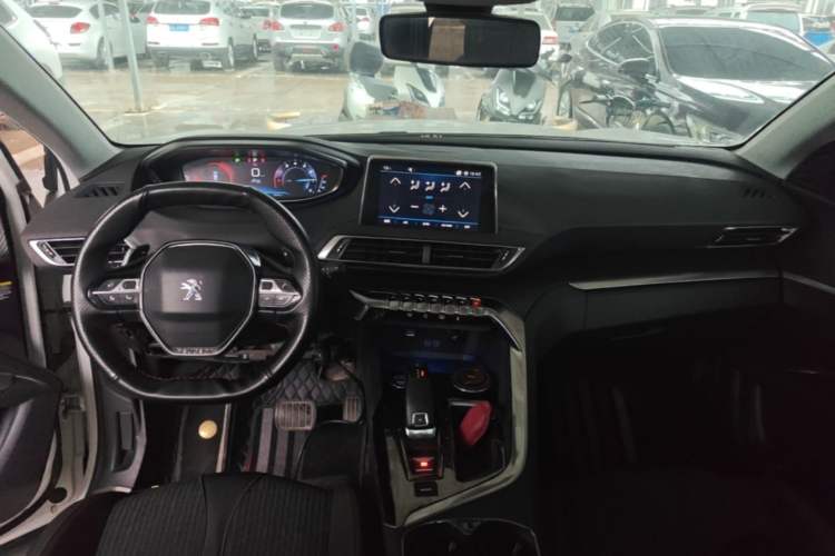 Used Peugeot 4008 2017 350THP Elite Edition Center Console