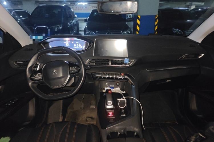 Used Peugeot 4008 2017 350THP Elite Edition Center Console