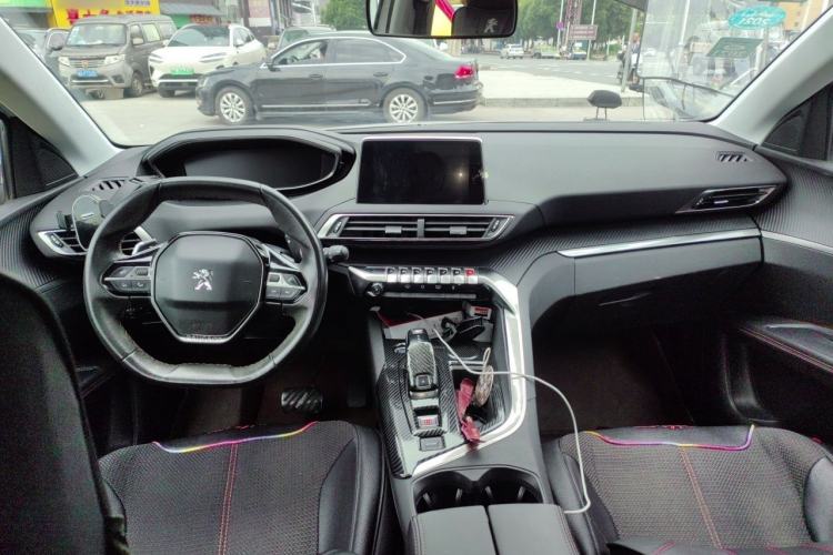 Used Peugeot 4008 2017 350THP Elite Edition Center Console