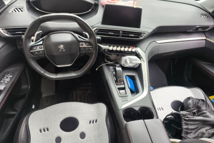 Used Peugeot 4008 2017 350THP Elite Edition Center Console
