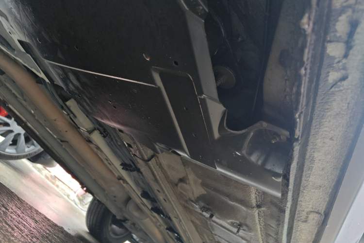 Used Peugeot 4008 2017 350THP Elite Edition Chassis Rear Right