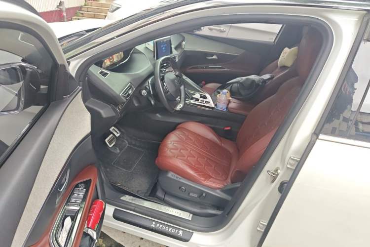 Used Peugeot 4008 2017 380THP Luxury GT Edition Driver Seat