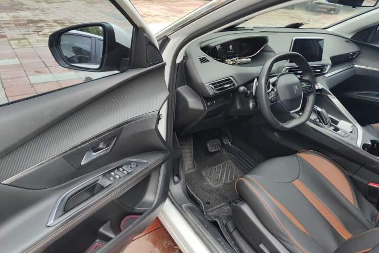 Used Peugeot 4008 2017 350THP Elite Edition Driver Seat