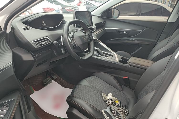 Used Peugeot 4008 2017 350THP Elite Edition Driver Seat