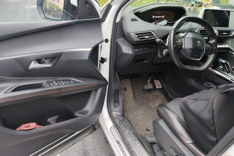 Used Peugeot 4008 2017 350THP Elite Edition Driver Seat