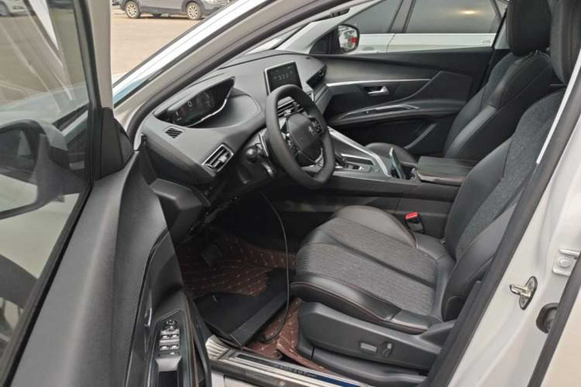 Used Peugeot 4008 2017 350THP Elite Edition Driver Seat
