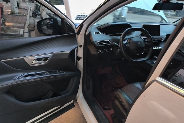 Used Peugeot 4008 2017 350THP Elite Edition Driver Seat