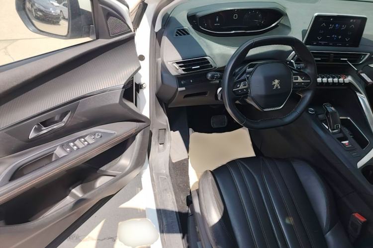 Used Peugeot 4008 2017 350THP Elite Edition Driver Seat
