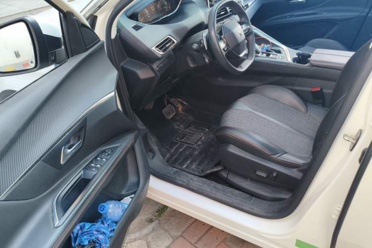 Used Peugeot 4008 2017 350THP Elite Edition Driver Seat