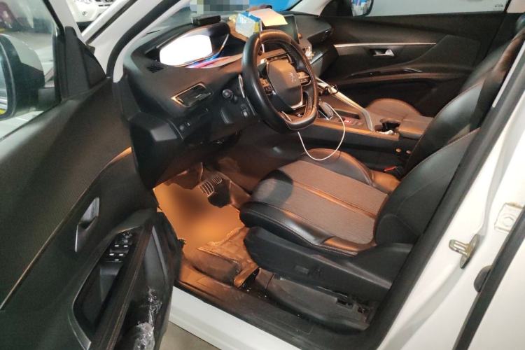 Used Peugeot 4008 2017 350THP Elite Edition Driver Seat