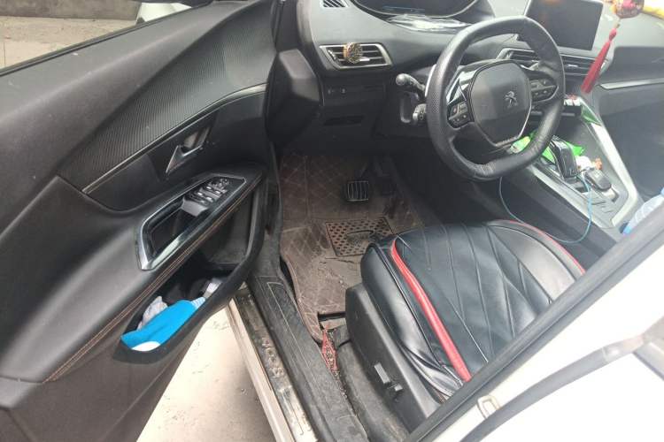 Used Peugeot 4008 2017 350THP Elite Edition Driver Seat