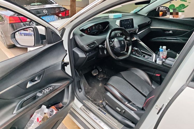 Used Peugeot 4008 2017 350THP Elite Edition Driver Seat