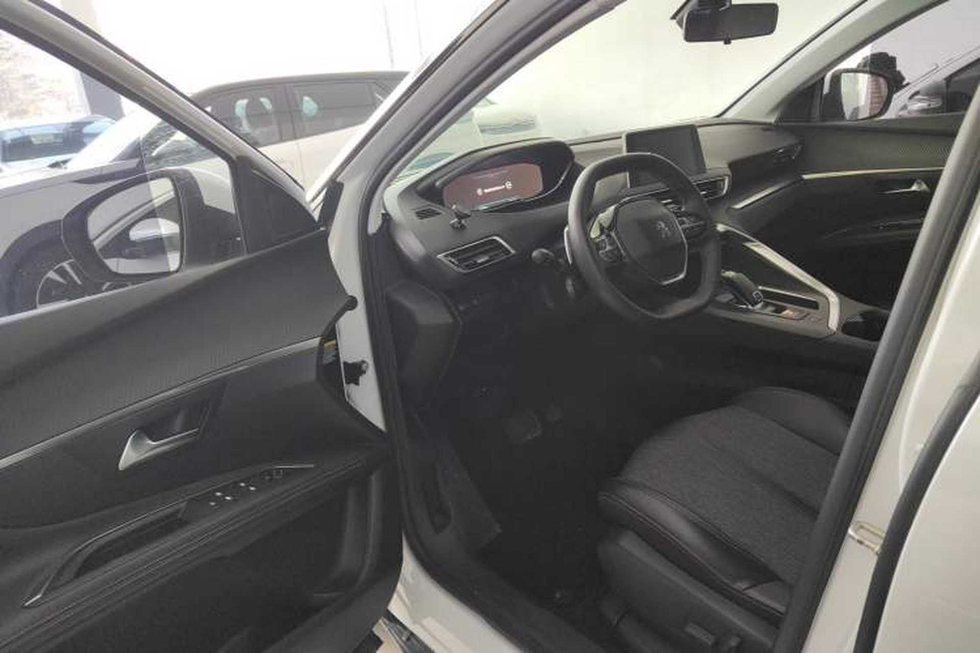 Used Peugeot 4008 2017 350THP Elite Edition Driver Seat