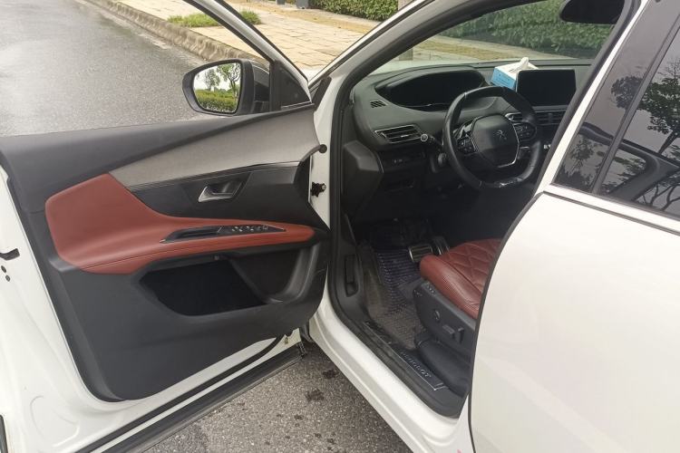 Used Peugeot 4008 2017 380THP Luxury GT Edition Driver Seat