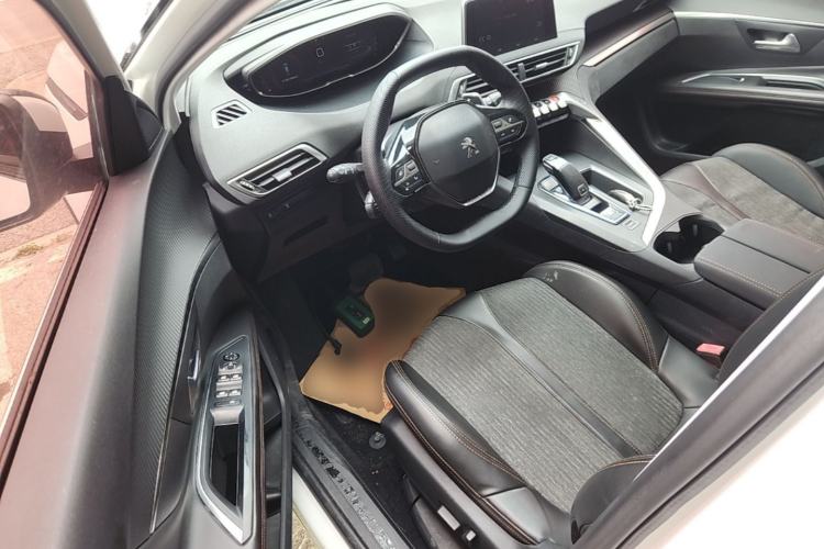 Used Peugeot 4008 2017 350THP Elite Edition Driver Seat