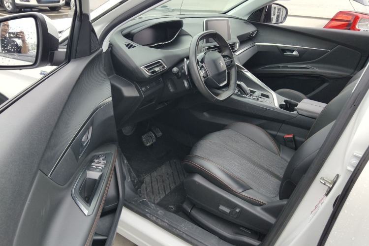 Used Peugeot 4008 2017 350THP Elite Edition Driver Seat