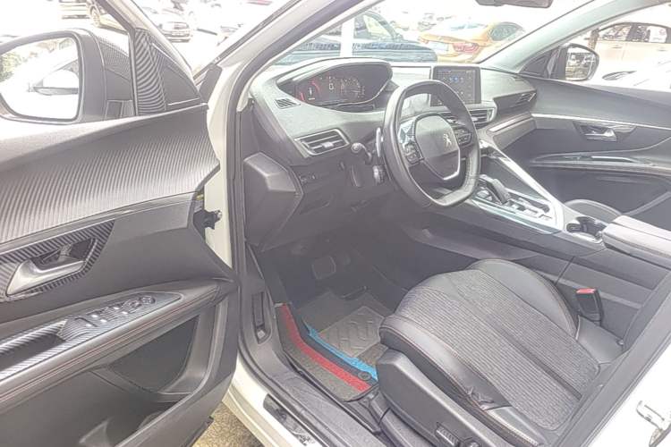 Used Peugeot 4008 2017 350THP Elite Edition Driver Seat