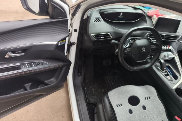 Used Peugeot 4008 2017 350THP Elite Edition Driver Seat