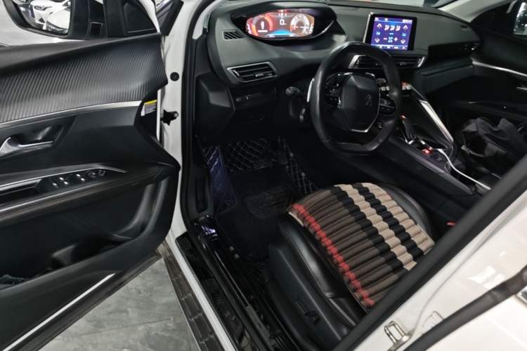 Used Peugeot 4008 2017 350THP Elite Edition Driver Seat