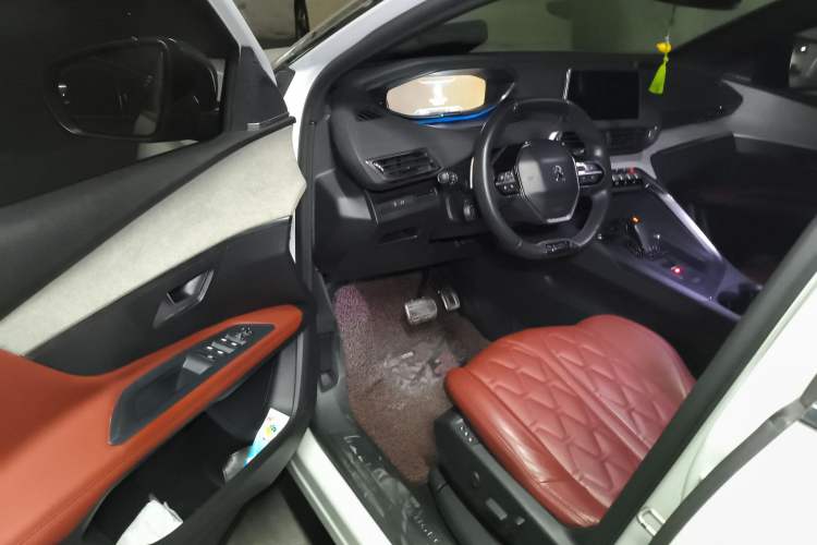 Used Peugeot 4008 2017 380THP Luxury GT Edition Driver Seat