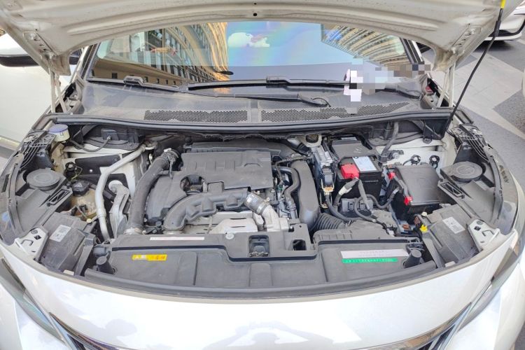 Used Peugeot 4008 2017 350THP Elite Edition Engine Bay