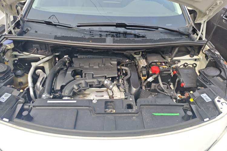 Used Peugeot 4008 2017 350THP Elite Edition Engine Bay